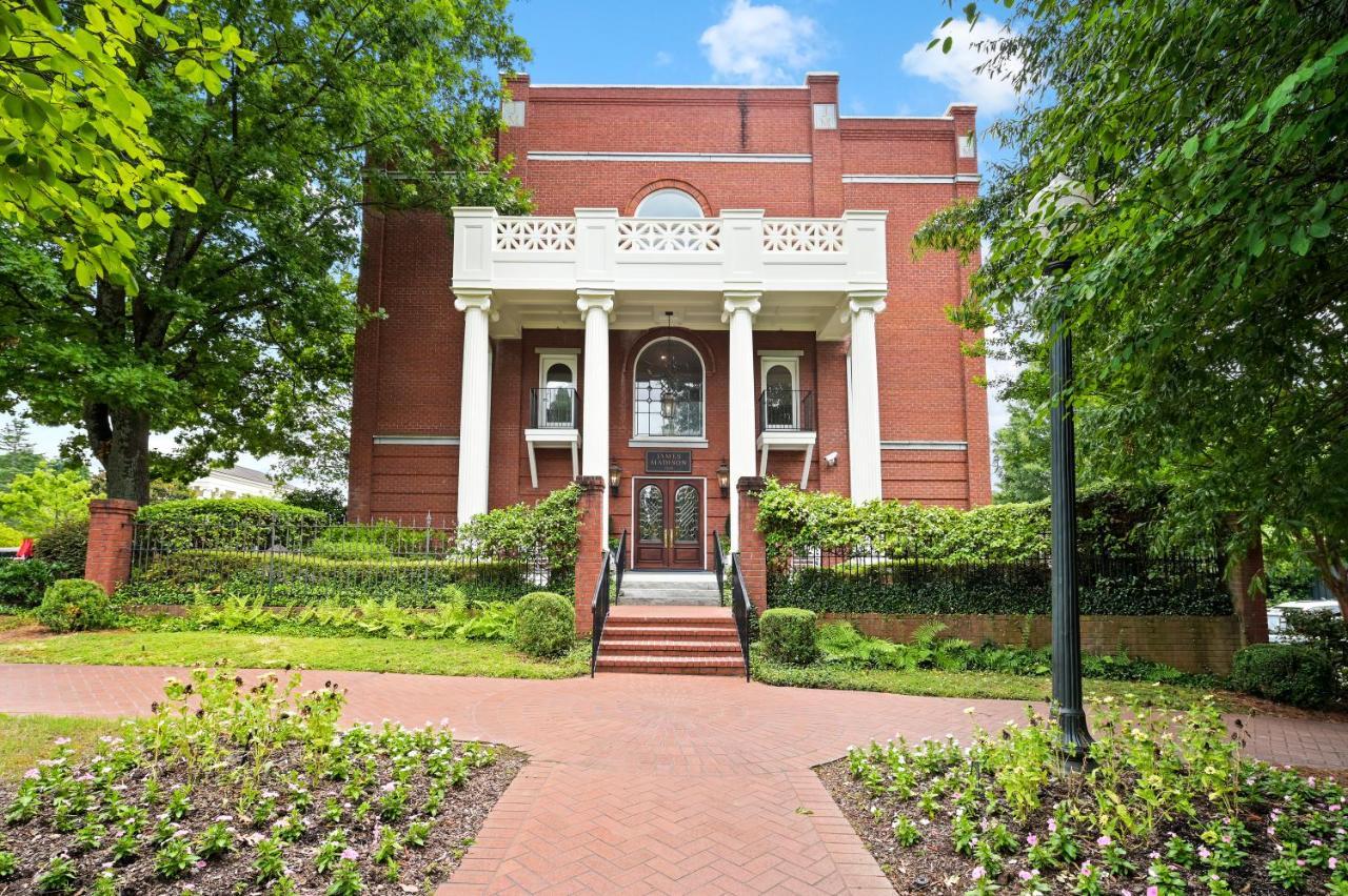 The James Madison Inn Екстериор снимка